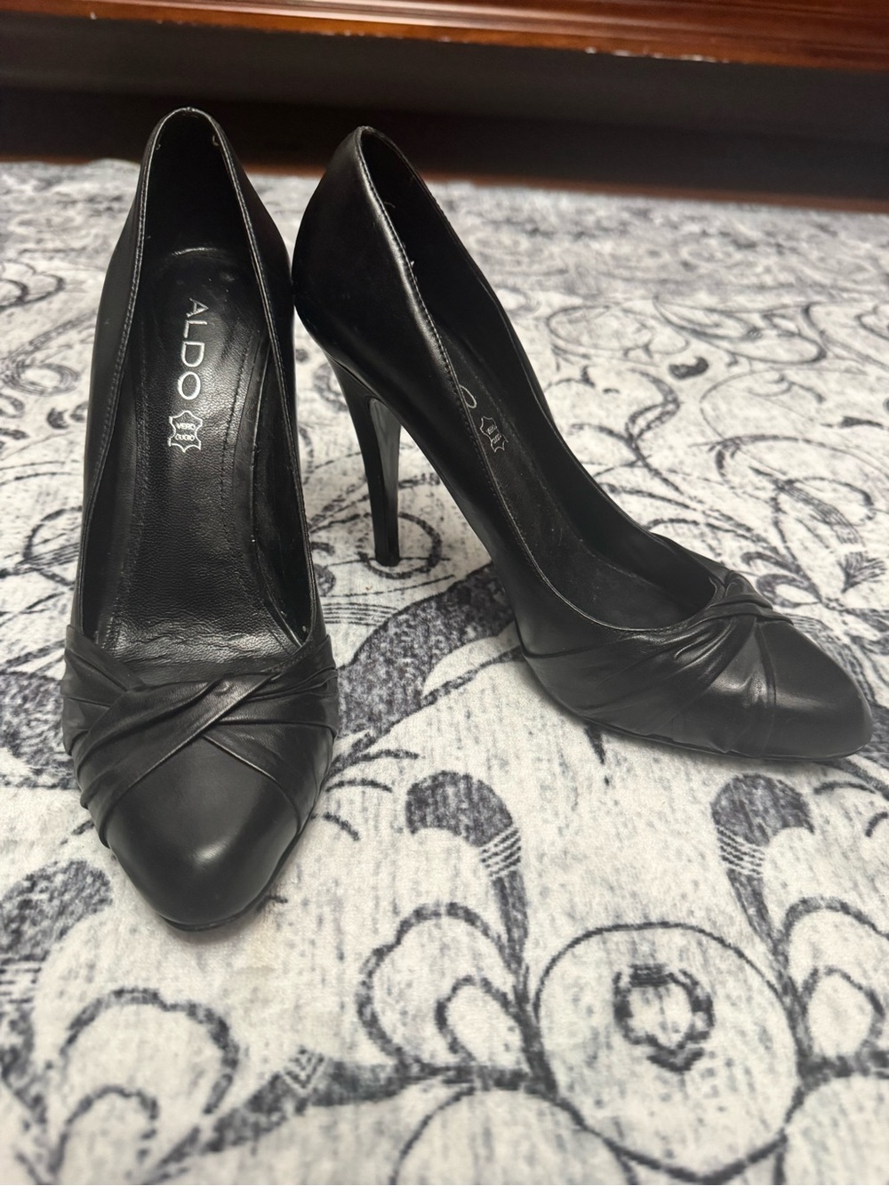 ALDO Black Leather Knotted Pointed-Toe Stiletto Pumps